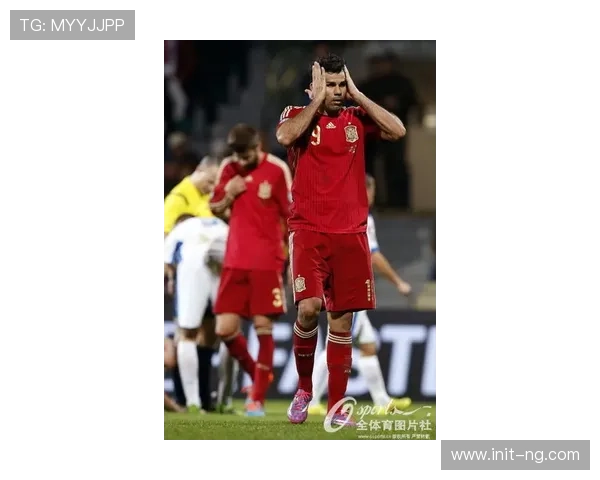 科莫崛起背后的战术体系:法布雷加斯打造攻防均衡劲旅