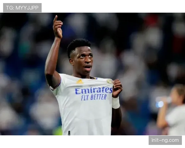 维尼修斯236场西甲出场追平传奇瓦拉内